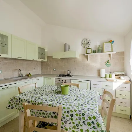 Le Girandole Farm stay *