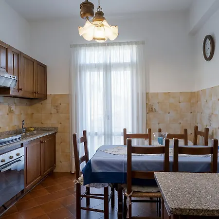 Farma Le Girandole Diano Marina